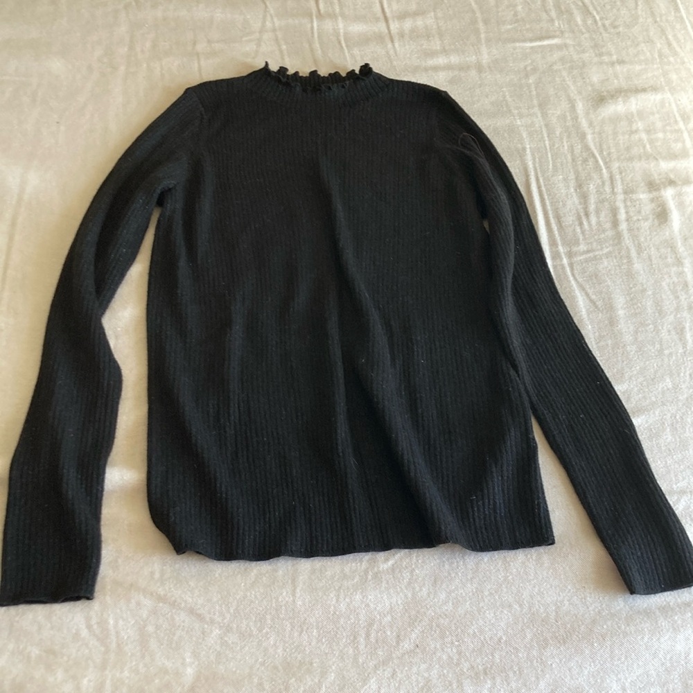 uniqlo frilly neck sweater